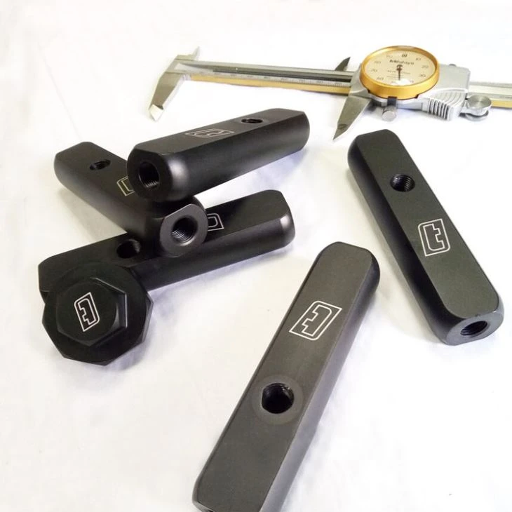 3 Custom-cnc-milling-machining-POM-parts-plastic